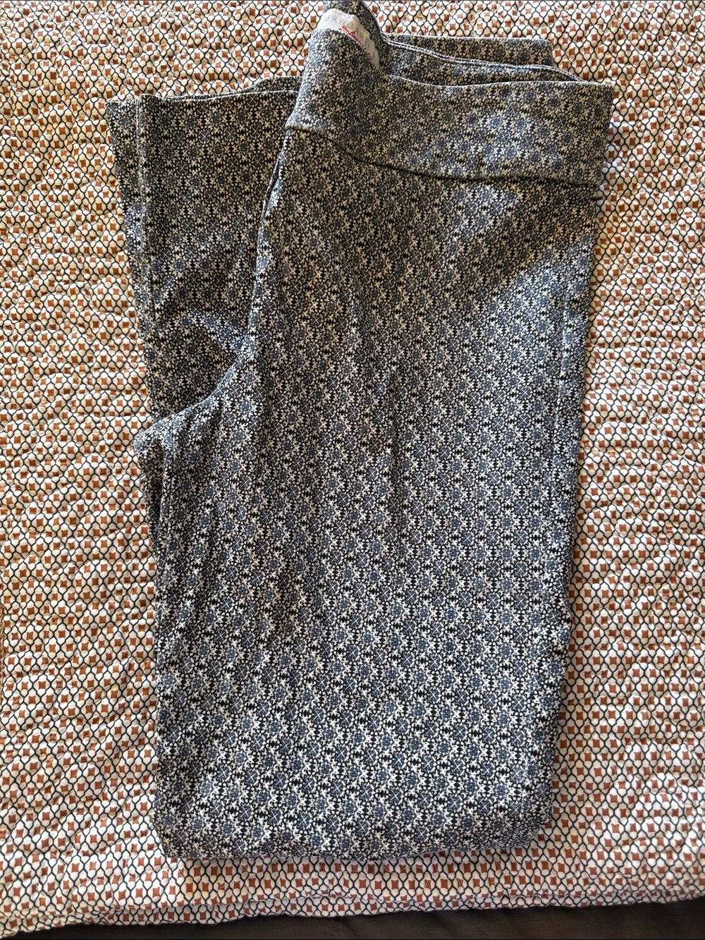 Margaret M Black & White Skinny Pants